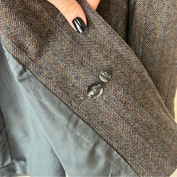 Vintage Dark Academia Herringbone Wool Blazer Skirt Suit Set 7/8 Made in Romania - Picture 7 of 16